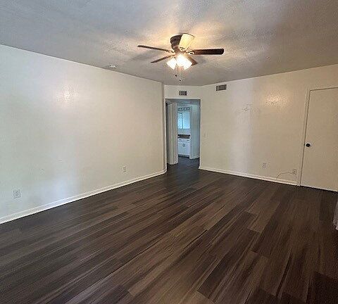 3rd image of 803 Johnson Ave