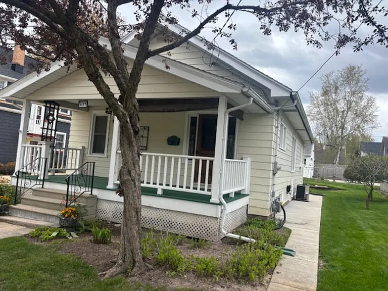 807 E Atlantic St — Photo 2