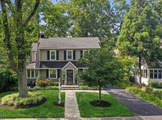 127 Green Village Rd, Madison, NJ 07940