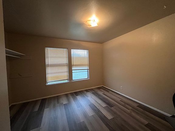3rd image of 4427 Brideman Dr
