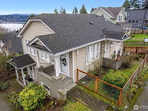 2nd image of 3201 S Charles Street