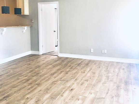 2nd image of 4740 Walden Cir #32