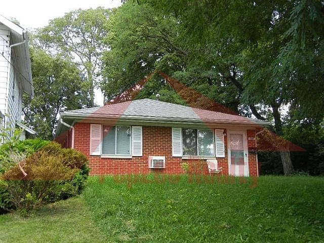 1st image of 1543 Huffman Ave