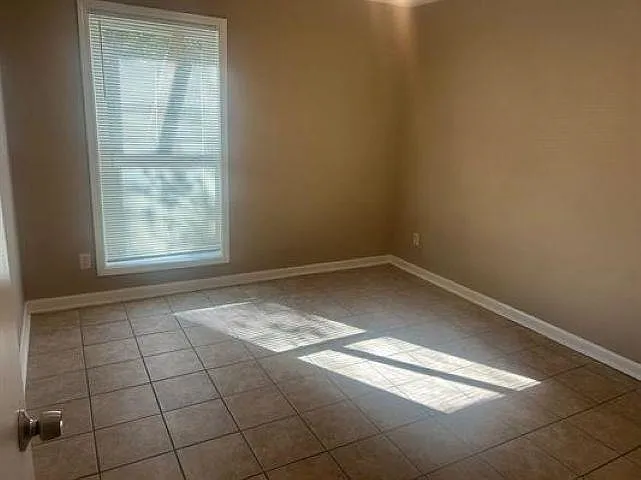 5106 Blacksmith Dr — Photo 3