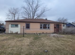 680 Ash Rd, Hoffman Estates, IL 60169