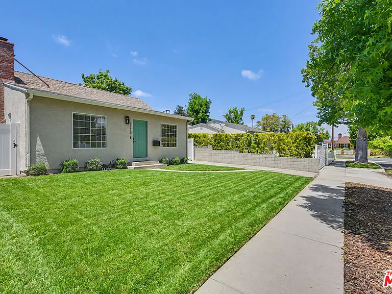 5119 Enfield Ave — Photo 38