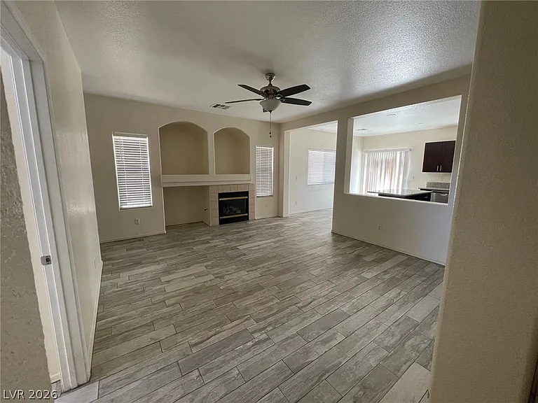 2303 Radiant Beam Ave — Photo 3