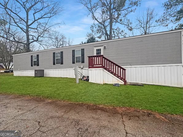 206 Elcona Dr, Fayetteville, GA 30214