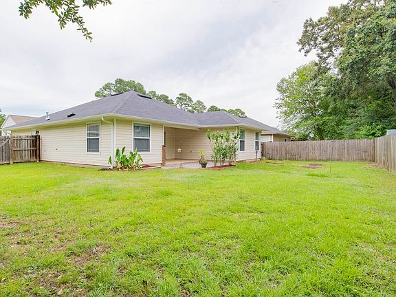2nd image of 143 Creekview Dr