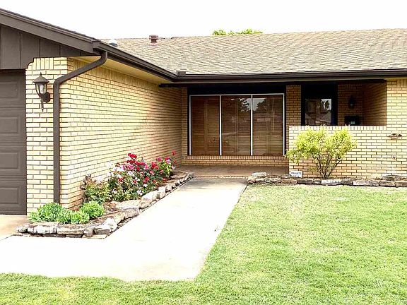 2nd image of 2713 Indian Dr