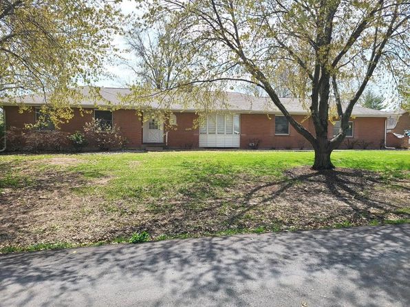 802 David Dr, Gallatin, MO 64640