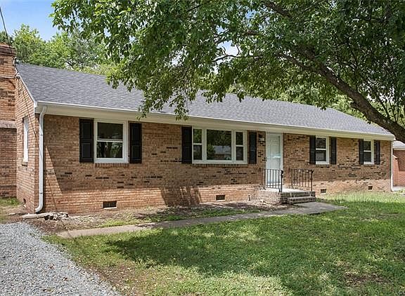 2nd image of 8354 Emerald Ln