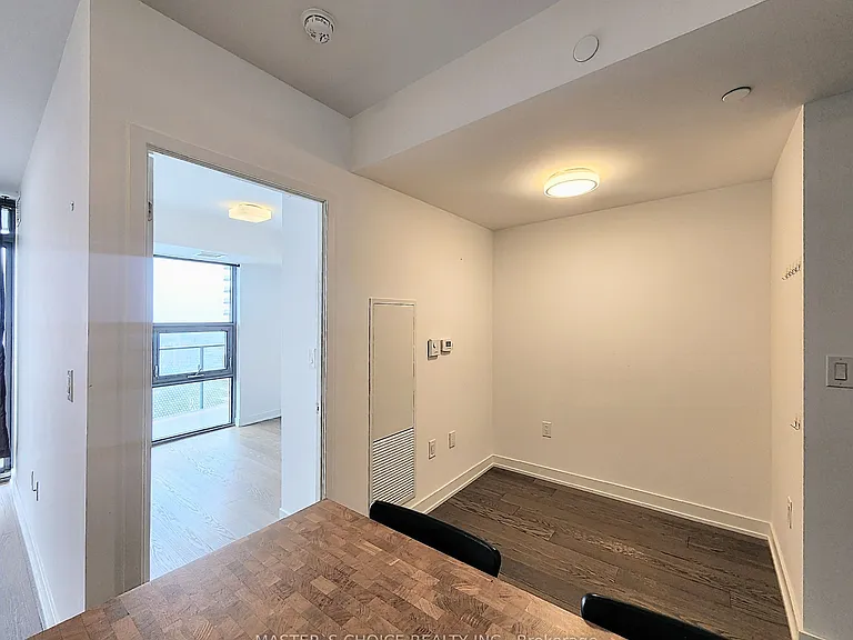 11 Wellesley St W #3407 — Photo 7