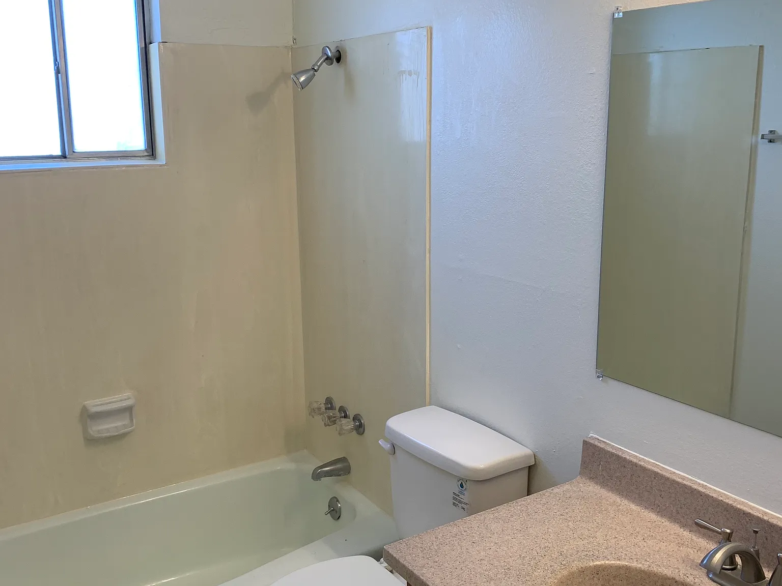 Las Casitas Apartments — Photo 2