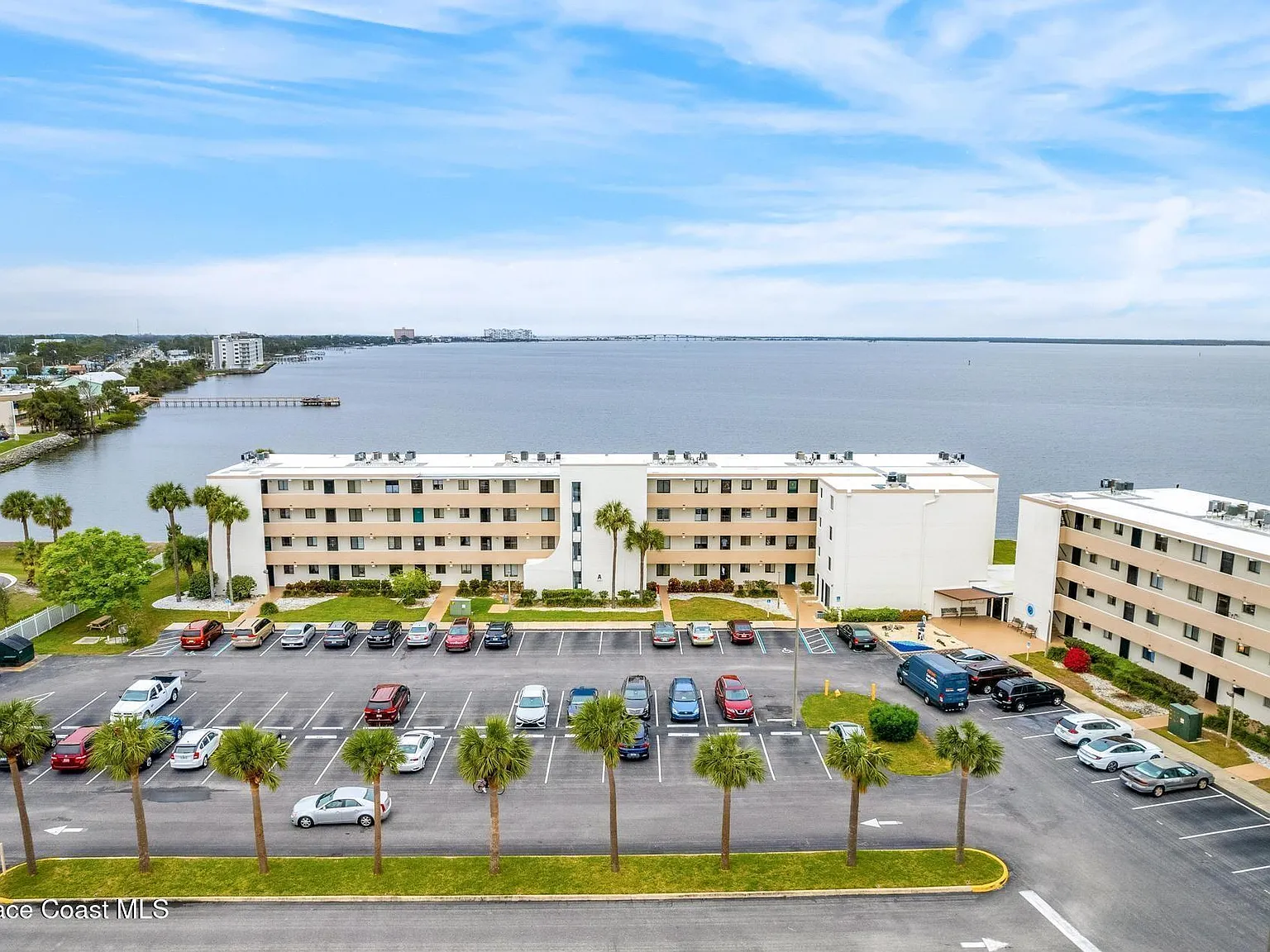 2 bed, 2.0 bath, 830 sqft, $1,850 — Photo 3