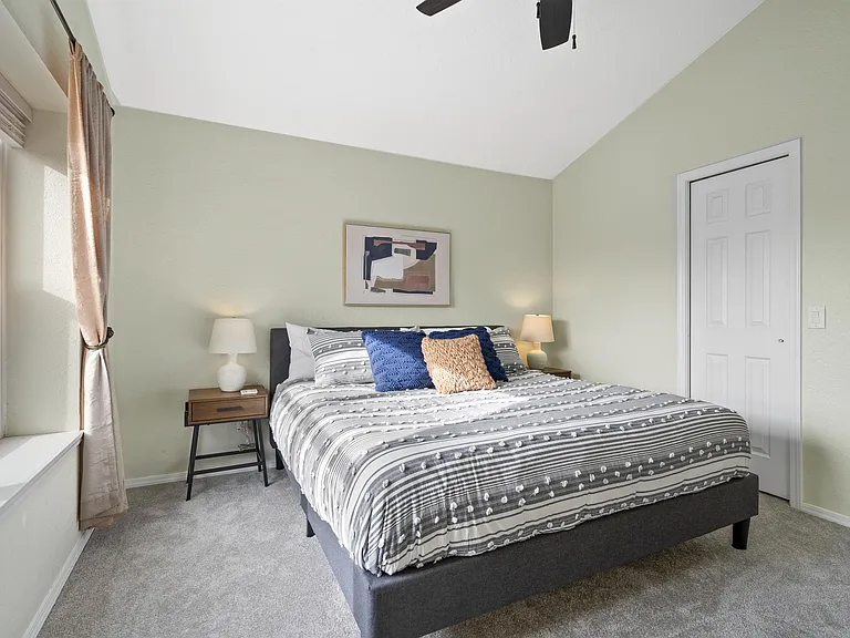 500 Trumbull Ln — Photo 27