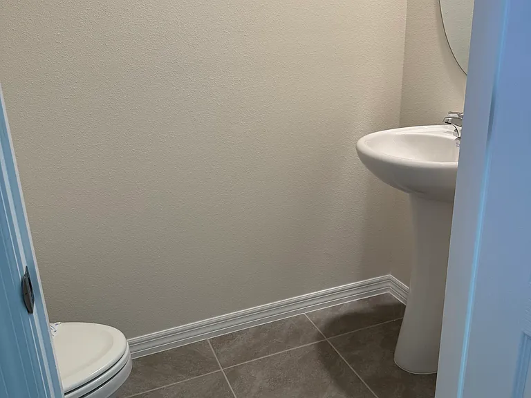 2388 Penguin Blvd — Photo 10
