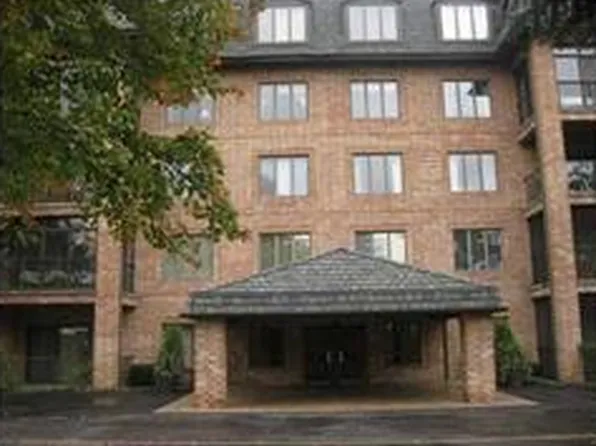 2525 Greensburg Pike APT 207, Pittsburgh, PA 15221