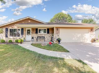 302 N 7th St, Waterford, WI 53185