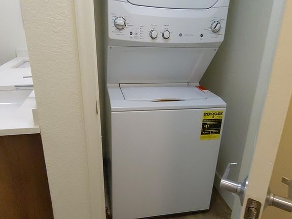 2nd image of 1247 Lakeside Dr #3027
