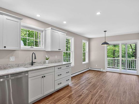 2nd image of 1403 French Pond Road
