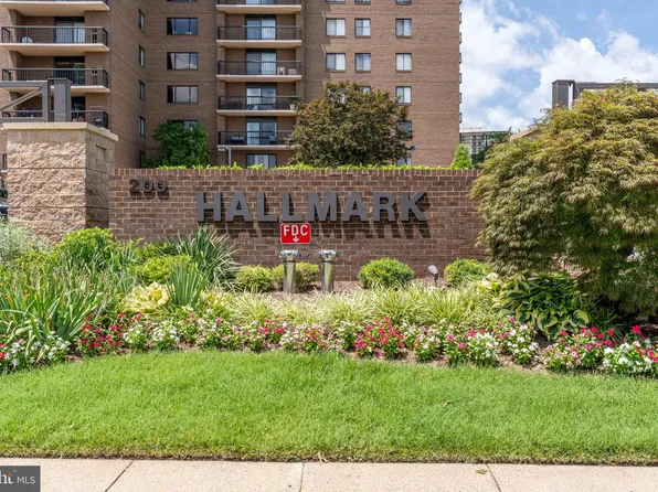 200 N Pickett St APT 311, Alexandria, VA 22304