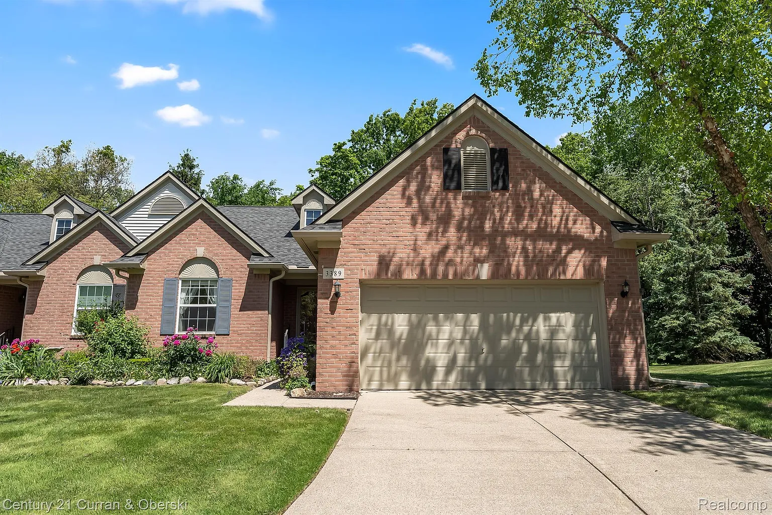 3389 Dewdrop Ln photo 1
