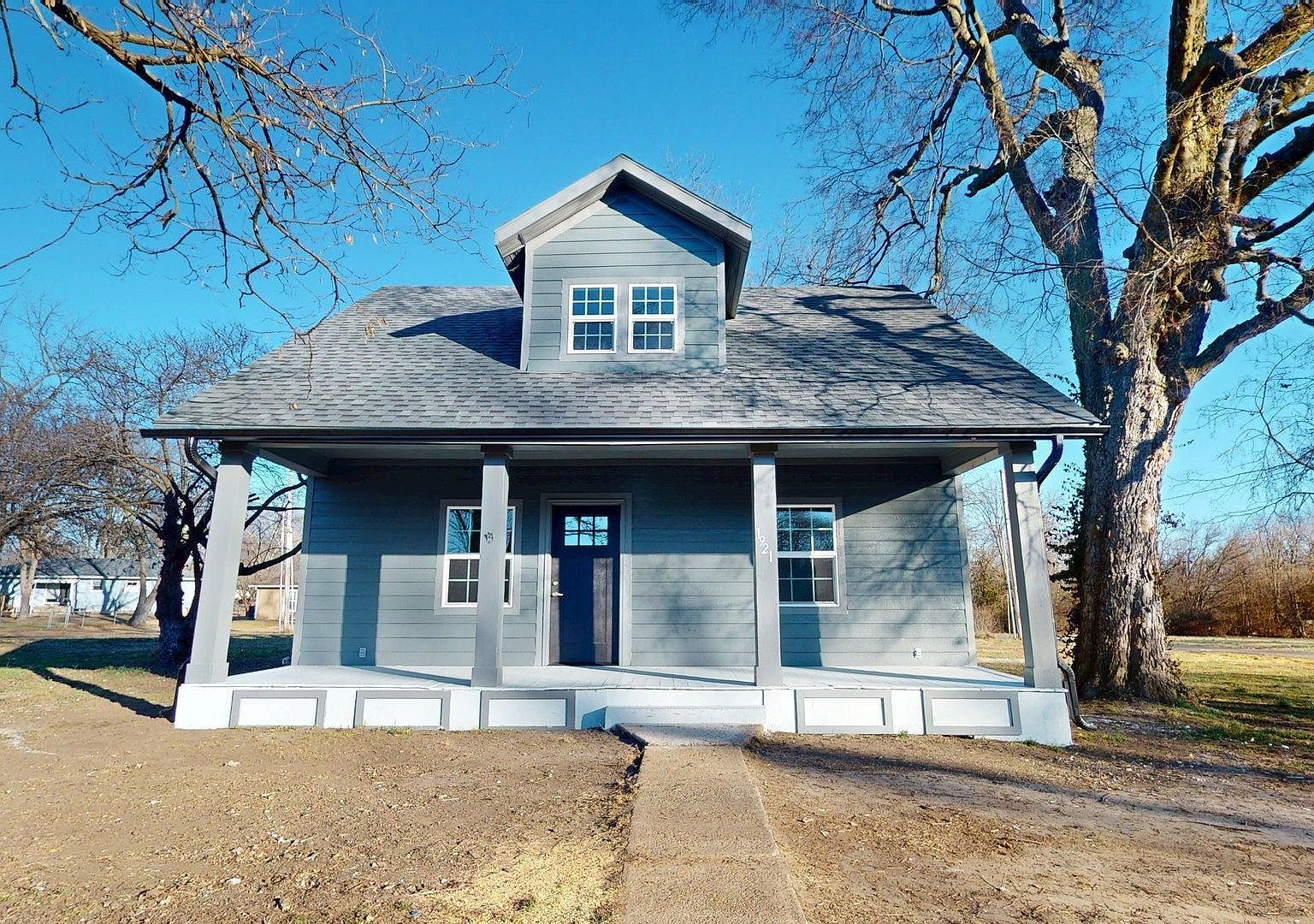 1921 S Montgomery Ave, Sedalia, MO 65301 | Zillow
