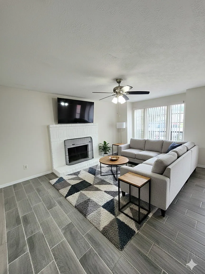 10047 Emerald Creek Drive - 1 — Photo 2