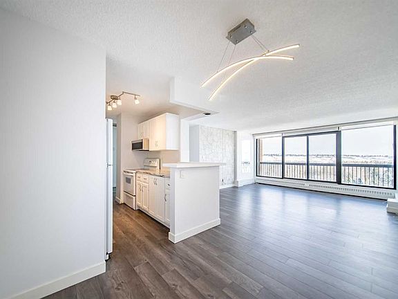 5th image of 8604 E 48th Ave NW #712