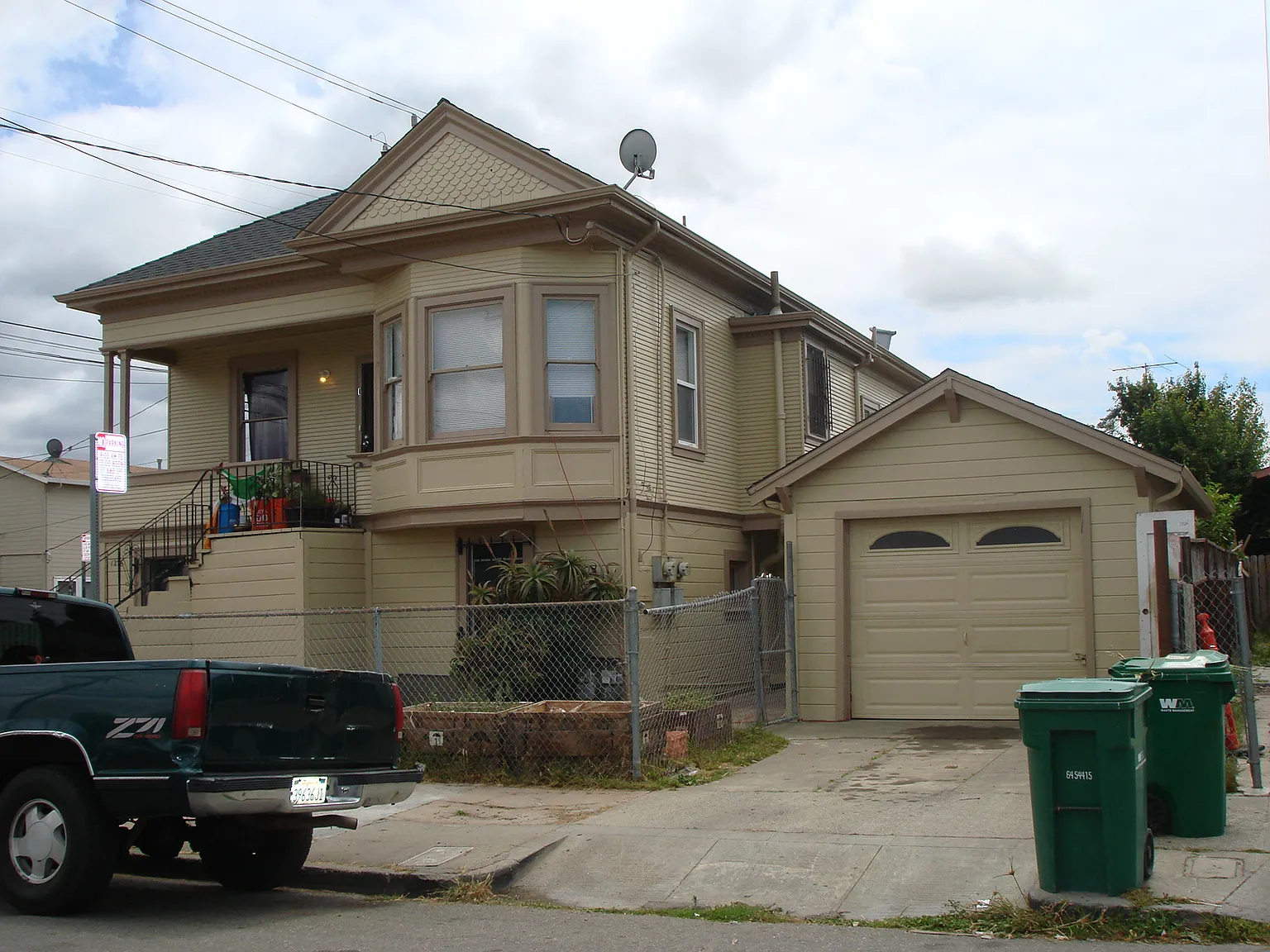 1276 96th Ave photo 1
