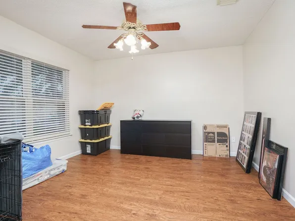 8111 Maple Meadow Dr, Converse, TX 78109