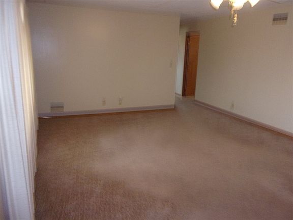 2nd image of 602 N Sherman Ave