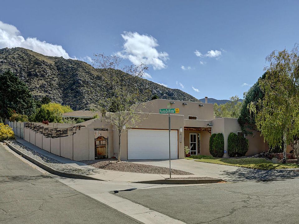 2nd image of 12924 Punta De Vista Pl NE
