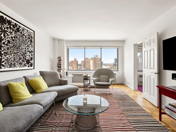 175 West 12th Street image 1 of 7