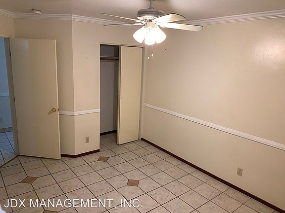 4th image of 1642 Columbia St APT 9