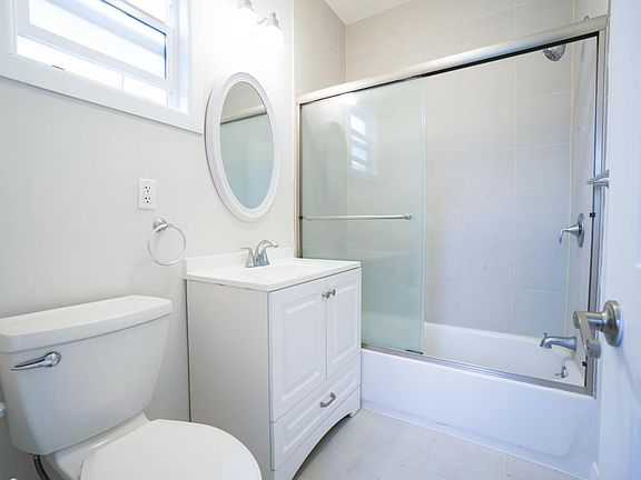 5th image of 5135 Marathon St APT 1