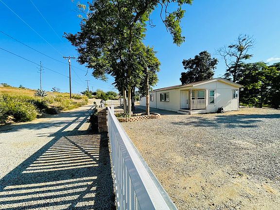 4th image of 25195 Bundy Canyon Rd