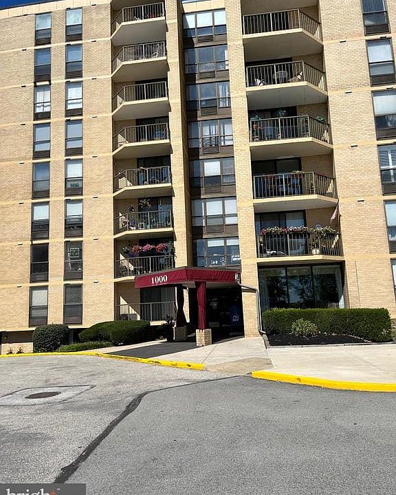 1st image of 666 W Germantown Pike APT 1707