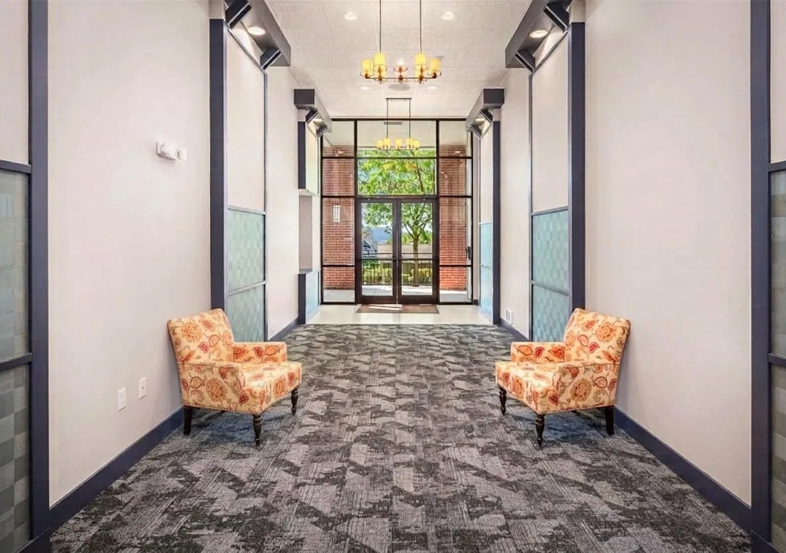 1bd/1ba Issaquah Condo — Photo 2