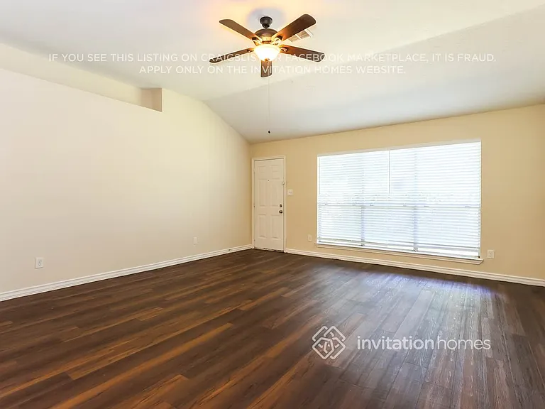 22731 Bridgewater Dr — Photo 4