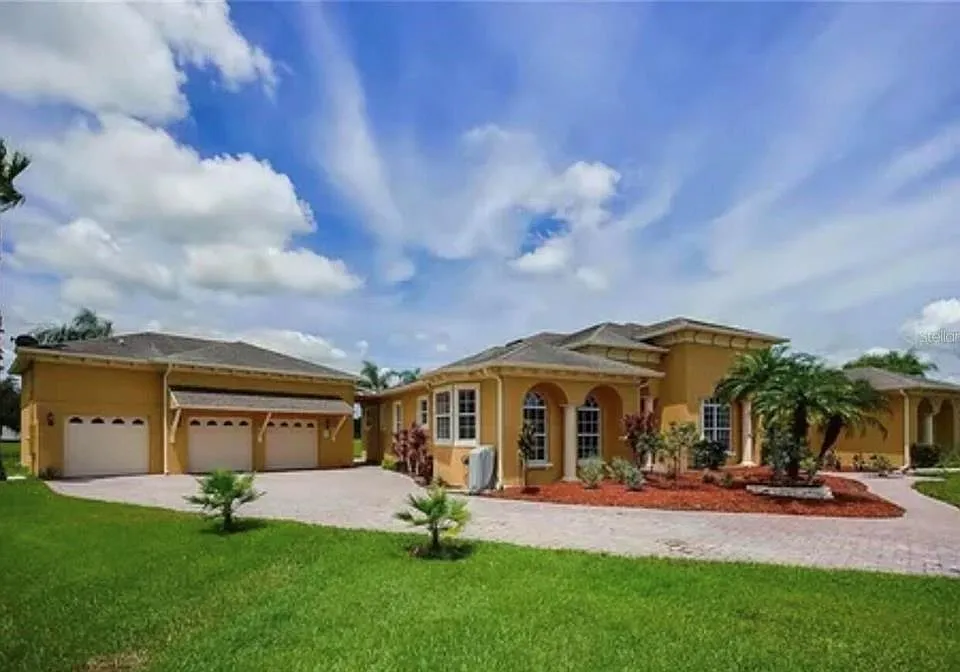 2120 Bunker View Ct