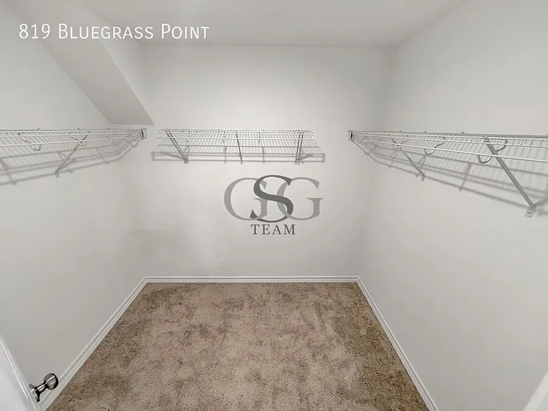 819 Bluegrass Point — Photo 24