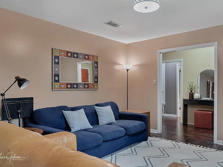 7440 Camelback Dr — Photo 12
