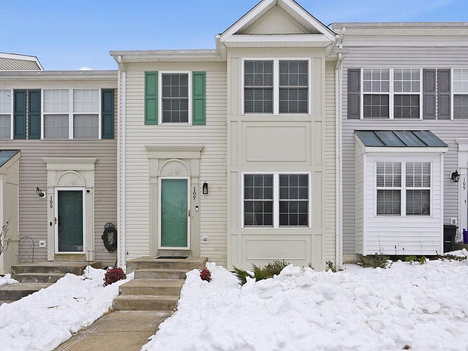 1st image of 107 Sterling Ct