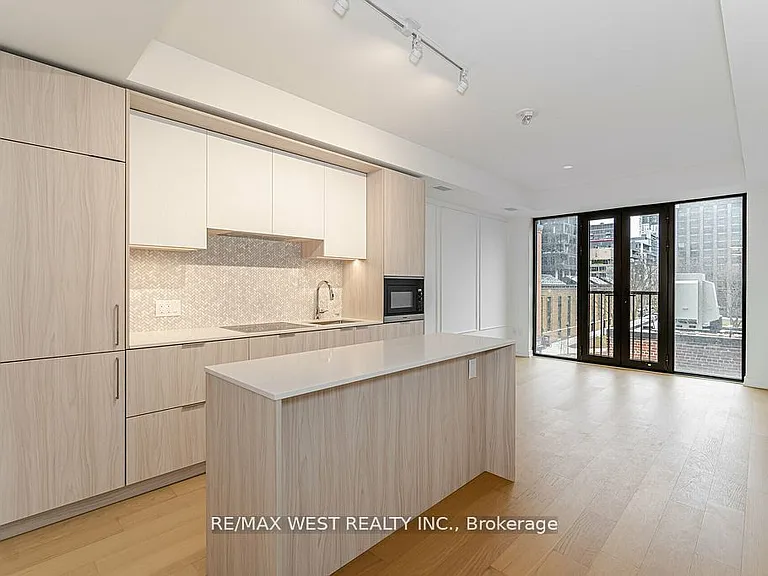 123 Portland St #403 — Photo 7