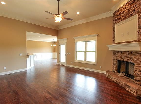 3rd image of 522 Falcon Creek 56 56 Lot C