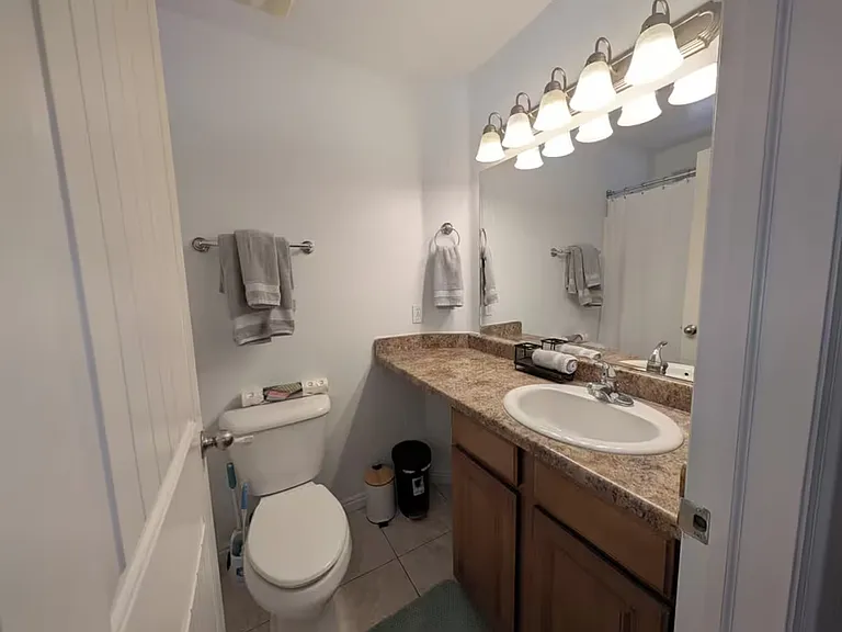 822 Village Dr — Photo 7