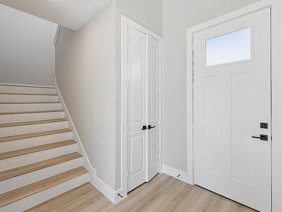 3rd image of 20019 Venetto St