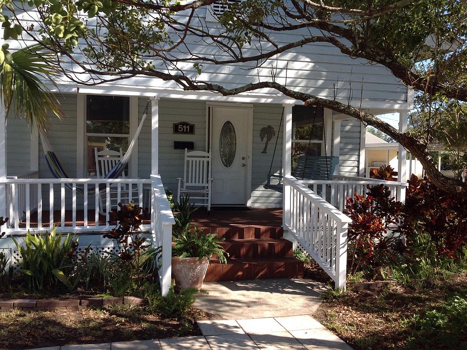 1st image of 511 S Lake Dr